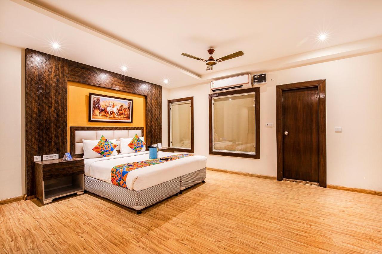 Fabhotel Shoba Estate Delhi Airport New Delhi Bagian luar foto
